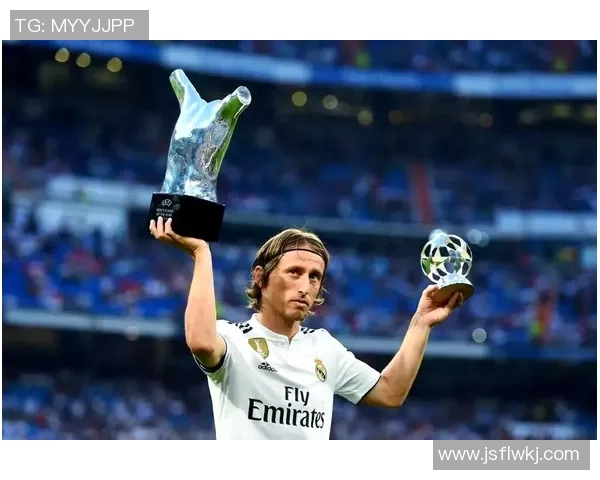 莫德里奇冲击金球奖:全面数据对比与历史胜算深度解析与媒体评议